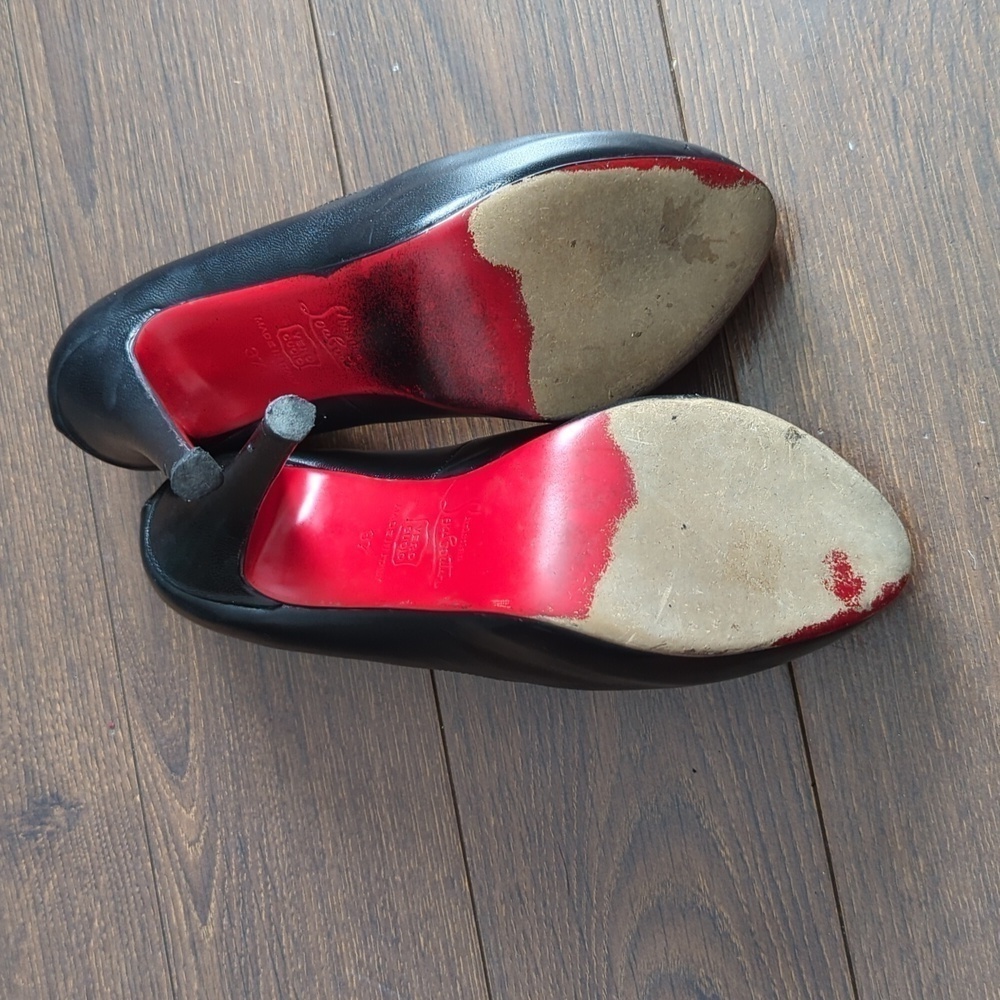 CHRISTIAN Louboutin Leather Pumps - Picture 9 of 16
